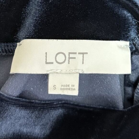 Ann Taylor Loft Top Women's Small Blue Velvet Velour Casual Career Popover Shirt - Picture 5 of 8